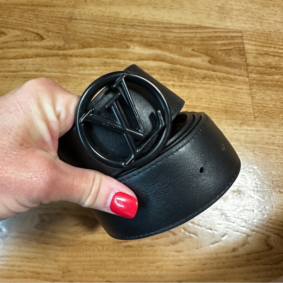 LOUIS VUITTON CEINTURE CIRCLE MATTE BLACK BUCKLE REVERSIBLE LEATHER BELT - Picture 8 of 10